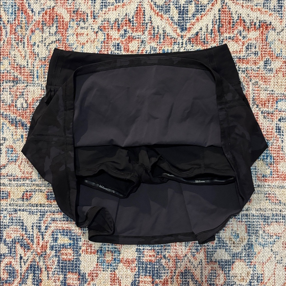 Lululemon Pace Rival Skirt (Tall) No Panels 15” in Incognito Camo SZ 2 EUC - Picture 5 of 6